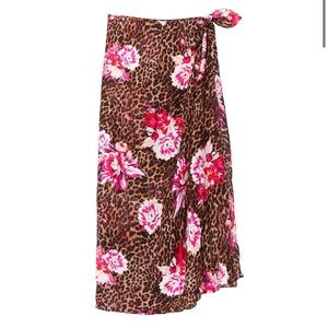 Victoria’s Secret sarong